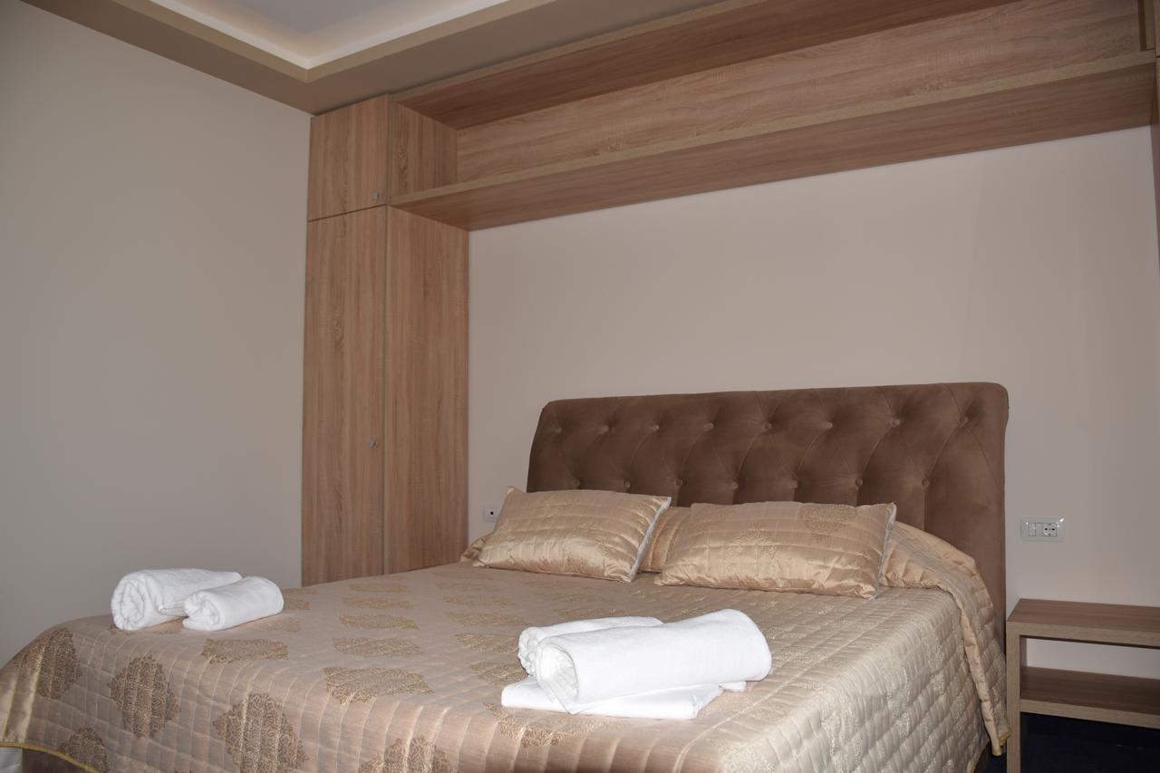 Hotel Pogradeci 2 Tushemisht ภายนอก รูปภาพ