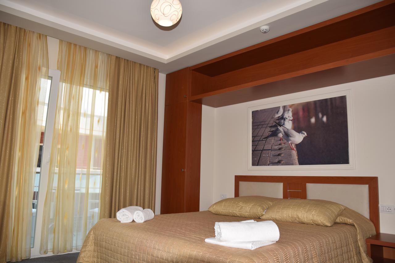 Hotel Pogradeci 2 Tushemisht ภายนอก รูปภาพ