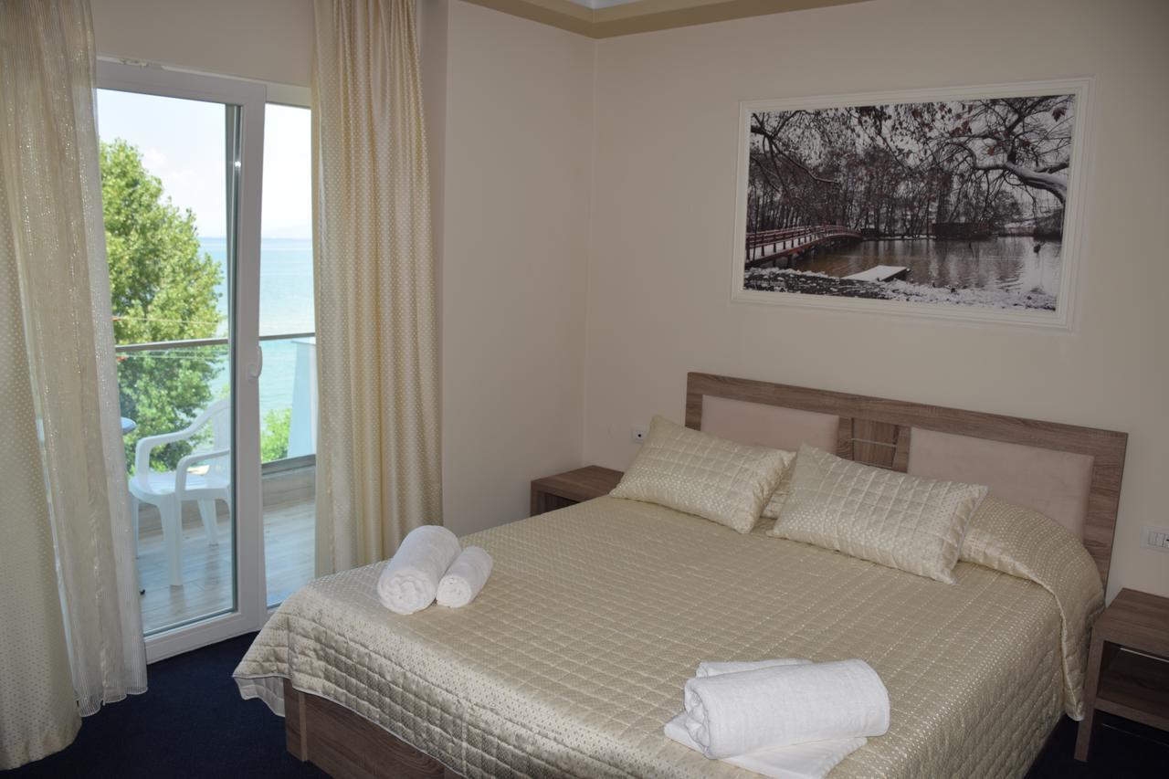 Hotel Pogradeci 2 Tushemisht ภายนอก รูปภาพ